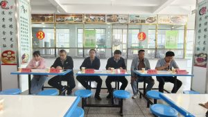 家校協(xié)同，專業(yè)賦能，共筑校園“舌尖安全”防線